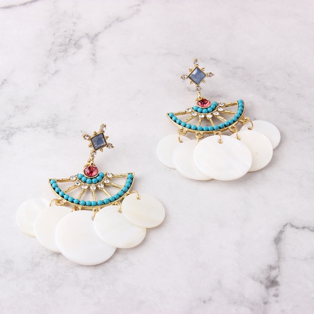Fashion Style Pierced Earrings - Picture 4 of 4